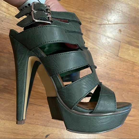 Michael Antonio Trinity Sandals - Picture 4 of 5